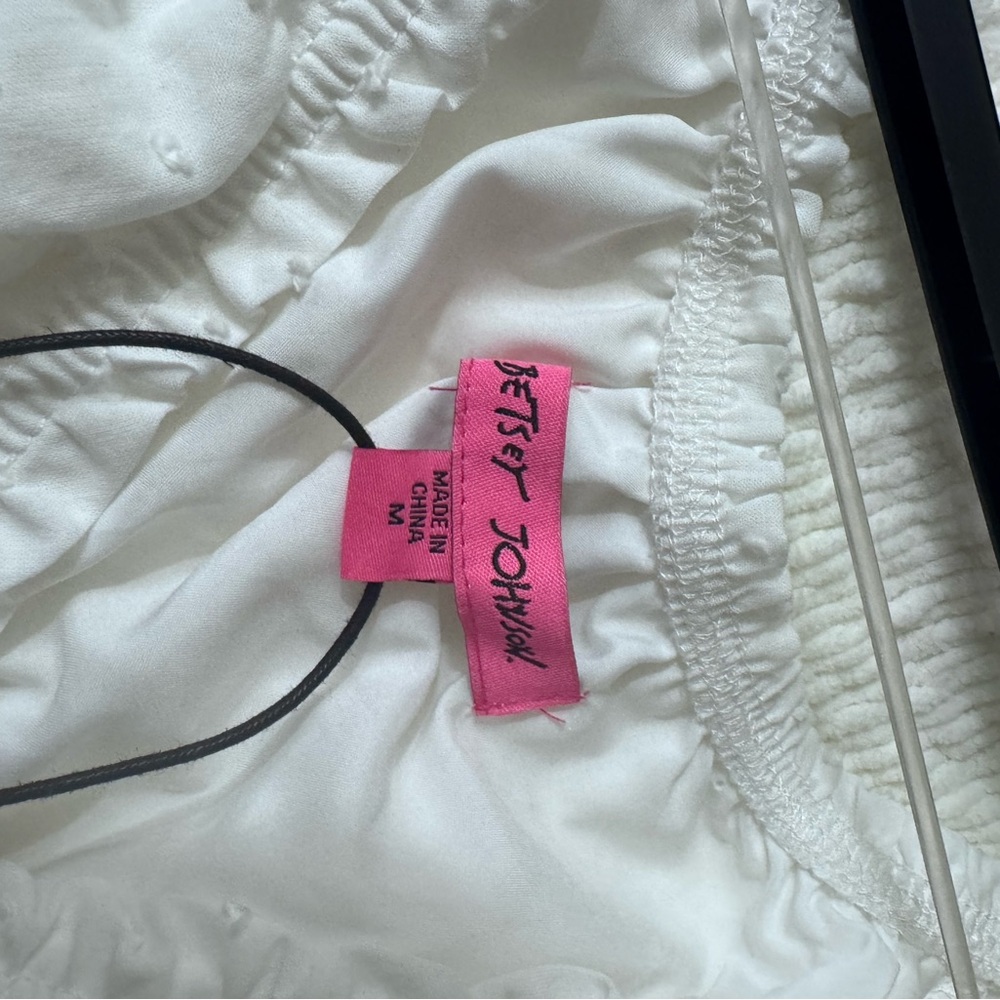 Betsey Johnson Elegant White Maxi Dress